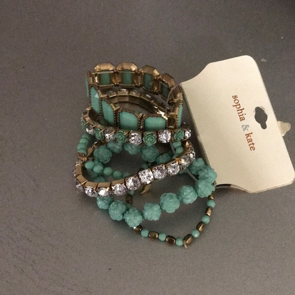 Bracelets - Picture 1 of 2